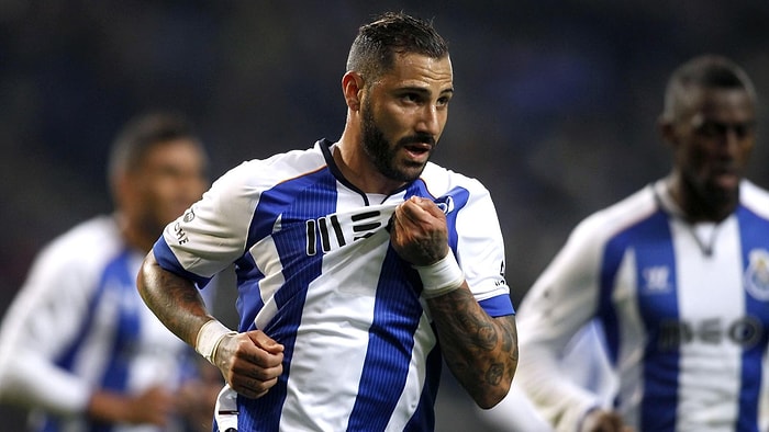 Quaresma'dan Harika Bir Trivela Golü Daha