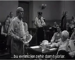 Her ne kadar bir bilim devi olsa da, bilim düşmanlığı ve gerici evrim karşıtlığı da ABD'nin en önde götürdüğü konulardan birisidir.