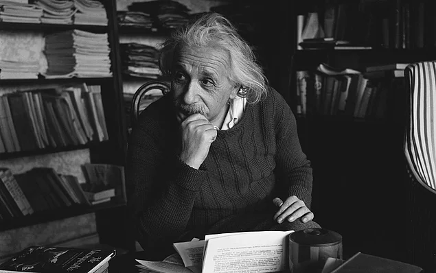 17 Eylül 1933'de Albert Einstein Ankara'ya Bir Mektup Gönderir