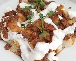 Tavuklu Bayat Ekmek Kebabı Tarifi