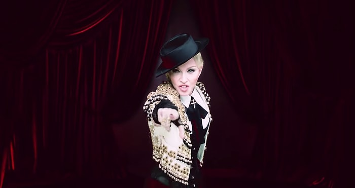 Madonna'dan 'Living For Love' Şarkısına Yeni Klip