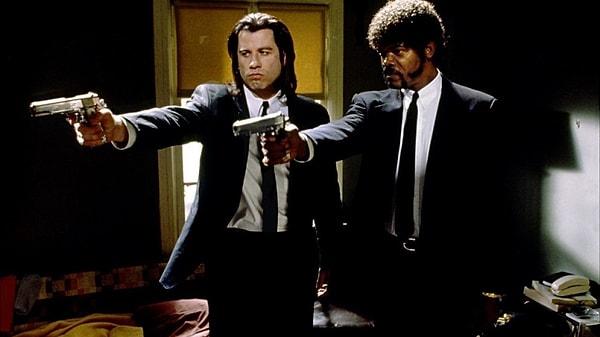 8. Tarantino'nun başyapıtı ise: 1994 yılında, senaryosunu Roger Avary ile beraber yazdığı, ayrı ayrı filme alınması düşünülen üç öyküyü tek bir öyküde birleştiren muhteşem "Pulp Fiction(Ucuz Roman)" filmi oldu.