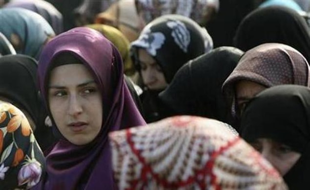 3. "Türk kadınları kapalıdır."