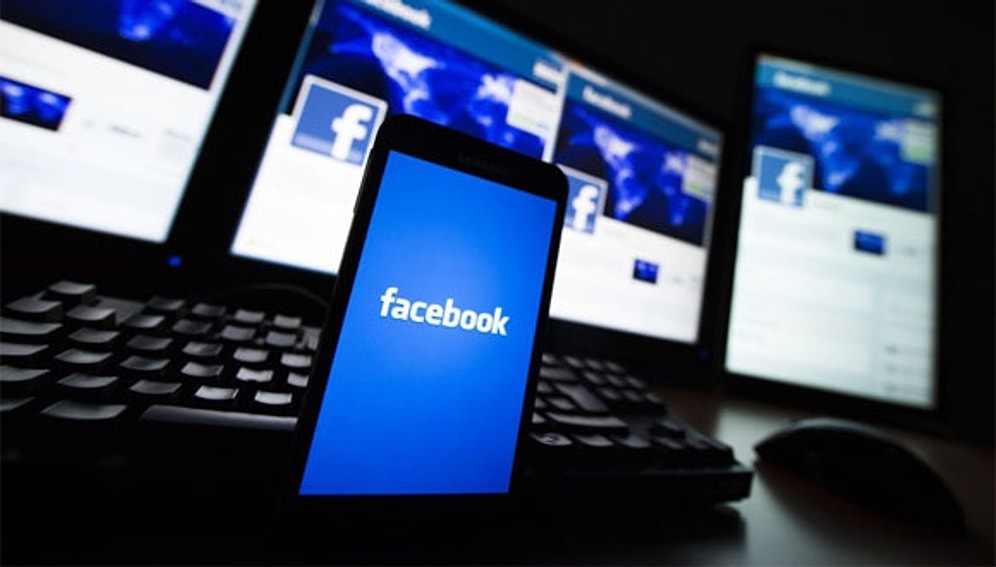 Facebook'ta Artık Fotoğraflara da Çıkartma Eklenebiliyor