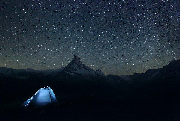 8. Matterhorn, 2,600m Valais Alpleri, İsviçre