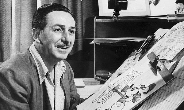 19. Walt Disney hayatı boyunca bütün dallarda toplam 22 tane Oscar Ödülü kazanarak en çok Oscar kazanan insan olma ünvanına sahiptir.