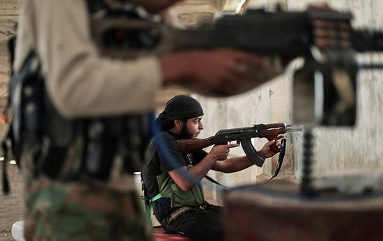 El Nusra Karargahı Vuruldu: 'Ölenlerin Çoğu Türk'