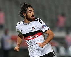 Veli Kavlak: "Bu Sahada Top Oynamak Çok Zor"