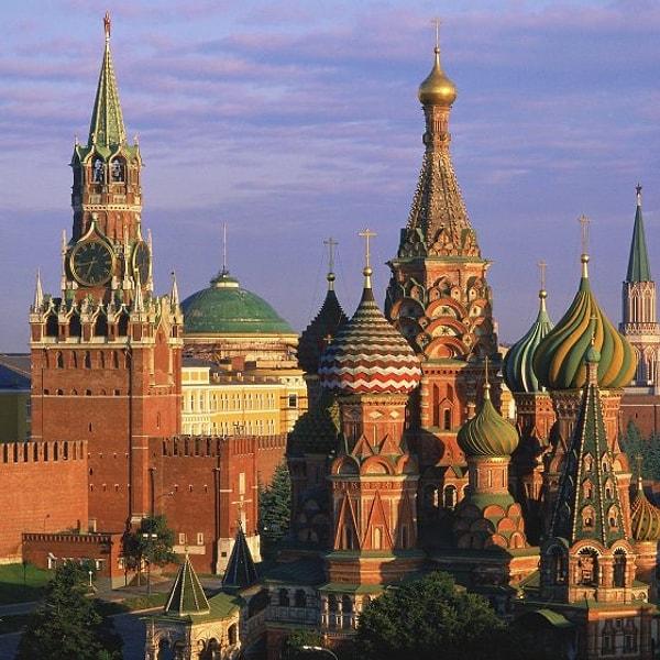 Kremlin Sarayı ve St. Basil Katedrali