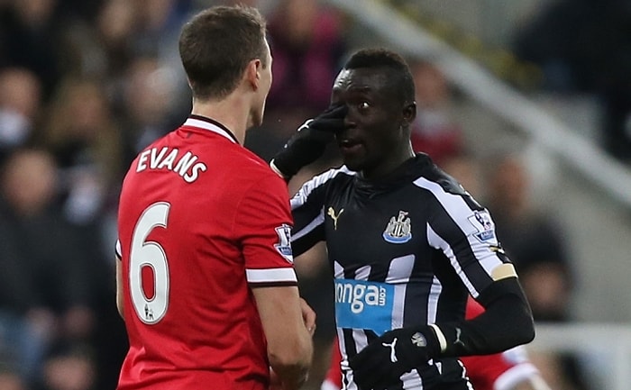 Cisse ve Evans'a Rekor Ceza