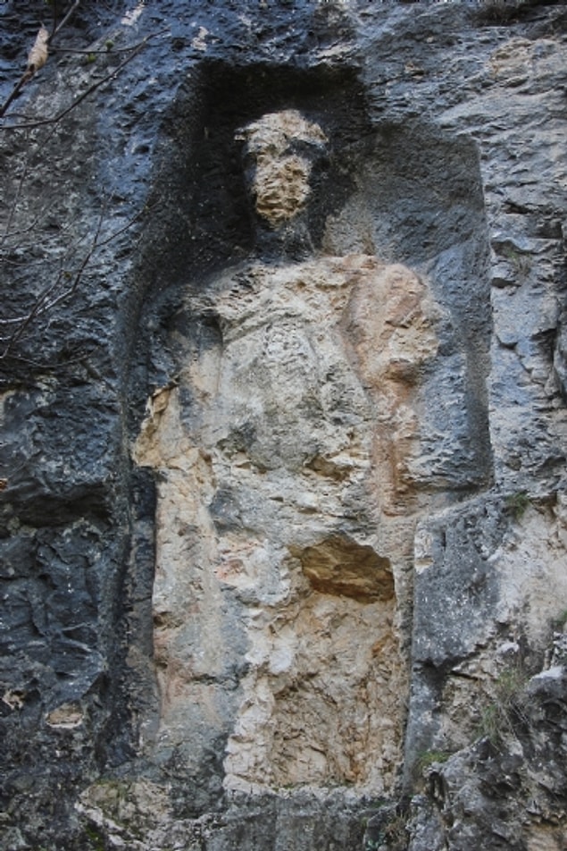 2. Kibele Anıtı