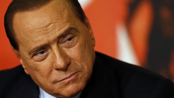 Berlusconi Fuhuş Davasında Aklandı