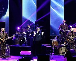 Julio Iglesias Verdiği Konserle İstanbul'u Büyüledi