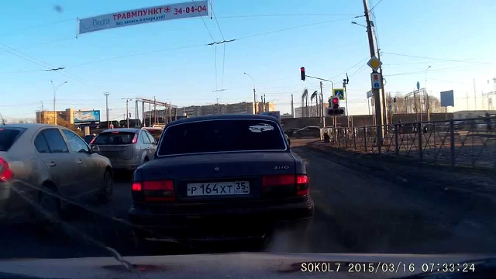 Emniyet Kemerinin Önemini Gözler Önüne Seren Sorumsuz Anne Davranışı