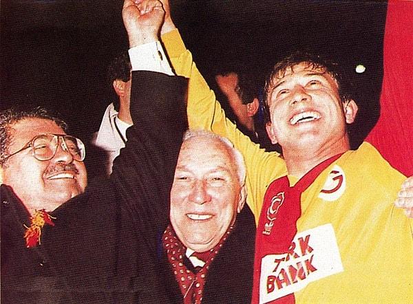 18. 15 Mart 1989 Köln | Turgut Özal, Ali Tanrıyar, Tanju Çolak (Galatasaray - Monaco maçı sonrası)