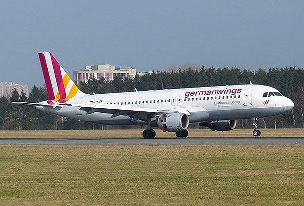 Germanwings: Uçak kontrolden geçti