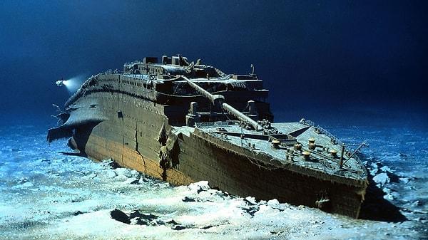 30. RMS Titanic Gemisi Görevlisi
