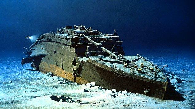 30. RMS Titanic Gemisi Görevlisi