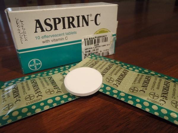 10. Aspirin ve bilumum vitaminlerin kendinizi tekrar insan gibi hissetmek konusunda çok yardımı olacağına şüphe yoktur.