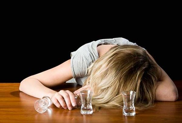 BONUS 2: O da olmuyorsa, 3-4 saat sonra hala aynı durumdaysanız, dün gece her ne içtiyseniz aynısından içmeye devam etmekten başka bir çareniz kalmıyor maalesef.