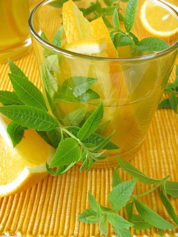 20. Limonlu su kanserden korur.