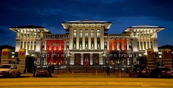 2. AKP'den Sürpriz Önerge: Saray'a Örtülü Ödenek