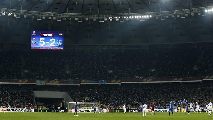 UEFA'dan, Dinamo Kiev'e Irkçılık Cezası