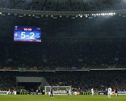 UEFA'dan, Dinamo Kiev'e Irkçılık Cezası