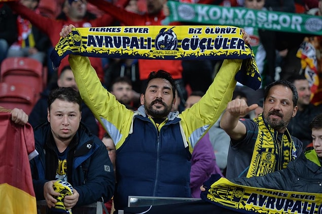 Amsterdam'da Türkiye tribünleri