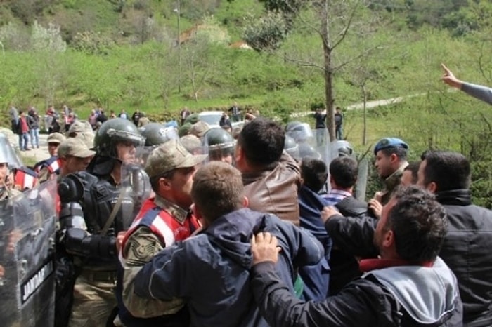 DHKP-C'li Şafak Yayla'nın Cenazesi Köyünde Taşlandı...