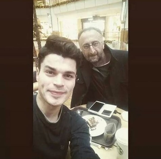 Serhat hocanın bu fotoğraflarının ardından, kısa sürede Instagramı ve Twitter hesabı beklemediği kadar ilgiyle doldu