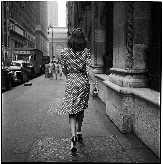 12. New York Sokaklarında Dolaşmak - 1946