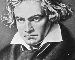Mozart'ın her zaman eğlenceli bir imajı olmuştur. Beethoven ise bol tripli bir ihtiyar olarak bilinir.