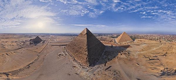 12. Giza Piramiti, Mısır