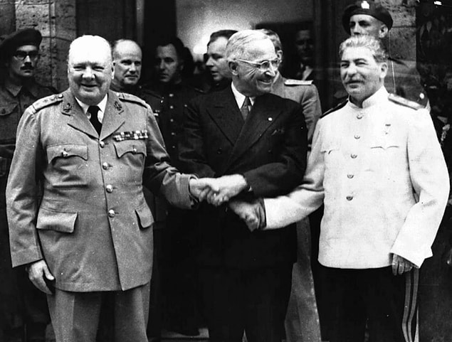 11. Winston Churchill, ABD Başkanı Harry Truman and Josef Stalin, Potsdam 1945