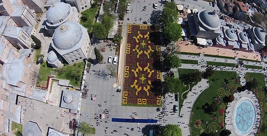 İstanbul’a Dünyanın En Büyük Lale Halısı