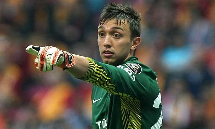 Muslera Süper Lig'deki En Kötü Sezonunu Yaşıyor