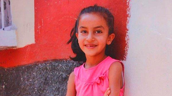 2. 8 Yaşındaki Pınar, Babaannesinin Kucağında Vuruldu...