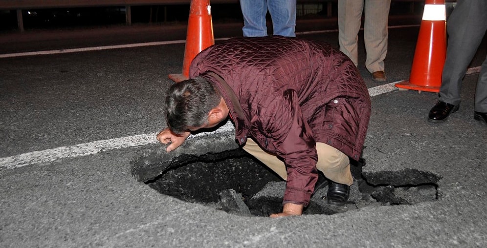 TEM Otoyolunda Göçük!