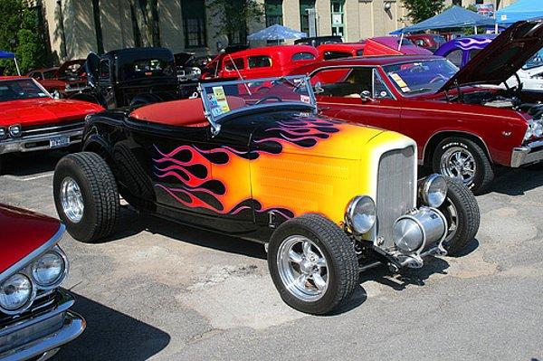 20. 1932 Ford Roadster