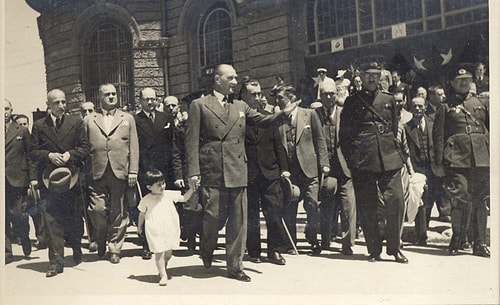 Atatürk'ün Çocuklar ve Gençler Üzerine Söylediği Zamanın Çok Ötesinde 15 Söz