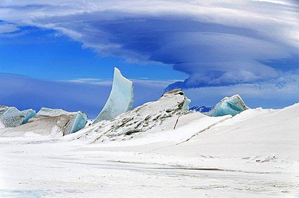 10. Antartika'da Gökyüzü Harikaları