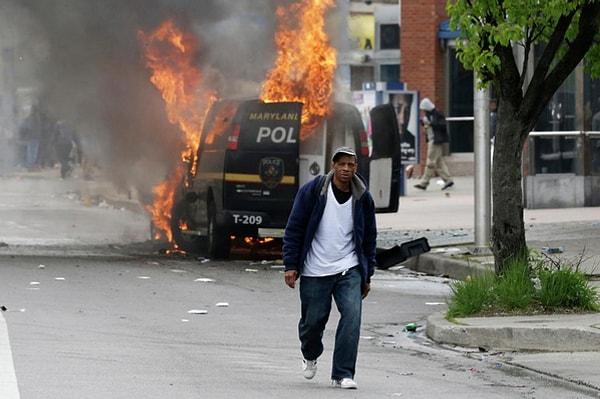 14. 28 Nisan | ‘Her Yer Ferguson, Her Yer Baltimore’