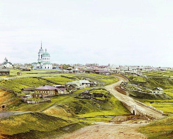 19. Kolchedan Köyü, Ural Dağları (1912)