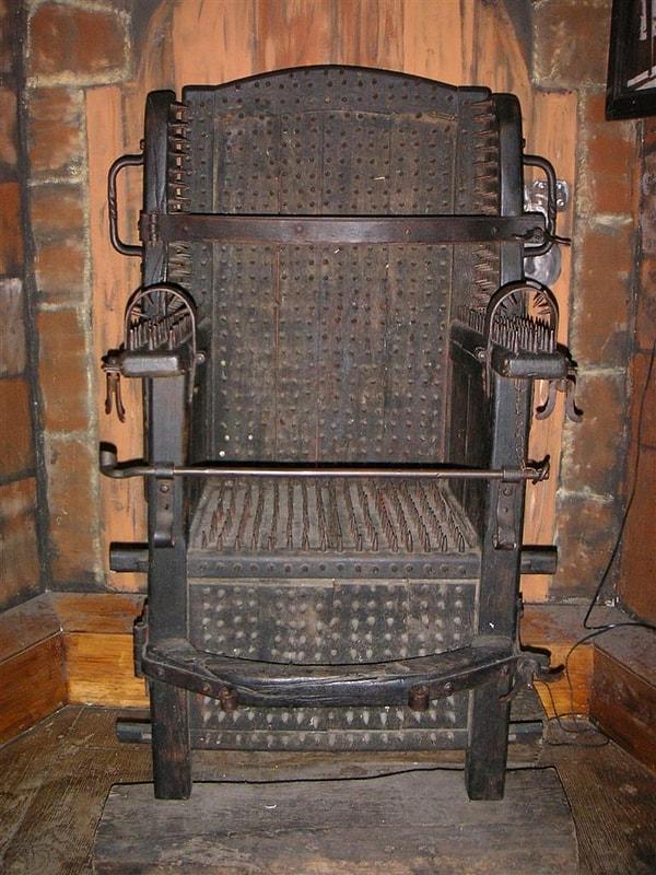 13. İşkence Sandalyesi