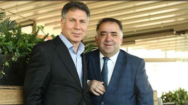 Bacaksız, hala aynı kahkahayı aynı sevimlilikle atıyor.