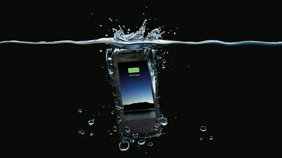 iPhone 6’ya Özel Suya Dayanıklı Şarj Kılıfı