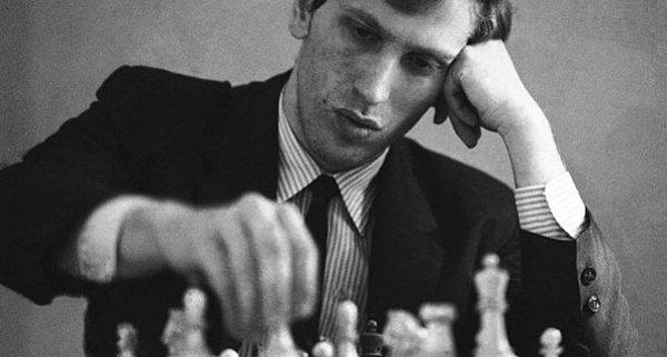 8. Bobby Fischer (IQ 187)