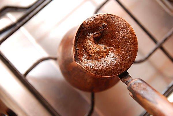 1. Türk kahvesinin pişirme yöntemi dünyanın en eski kahve pişirme yöntemidir.