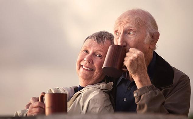 12. Kahve, Alzheimer ve bunamayı önlemeye yardımcı olur.
